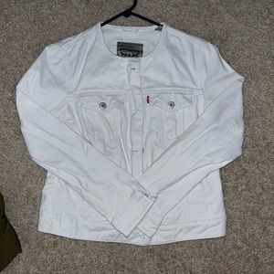 NEW Levi’s White Jacket